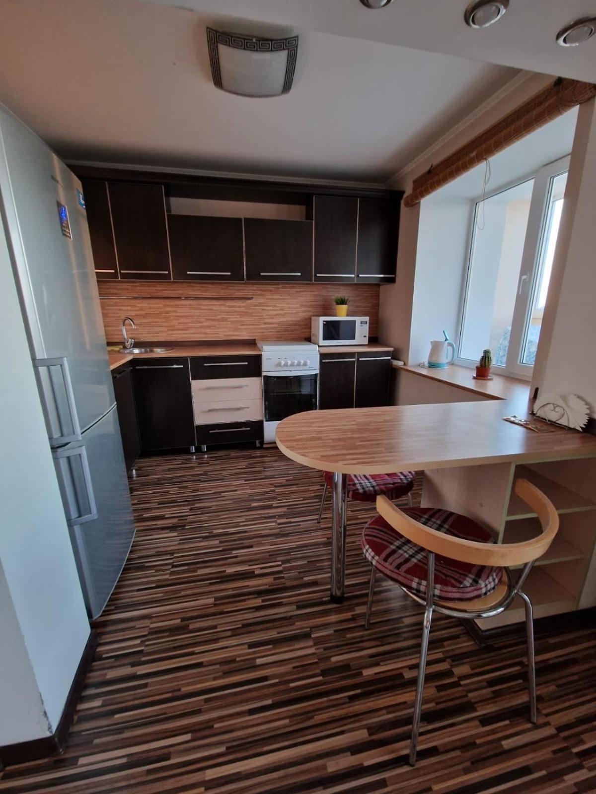 Apartment On Republic Square Ustʼ-Kamenogorsk Exteriér fotografie